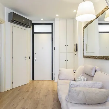 Homeathotel Brera Mercato 公寓 *