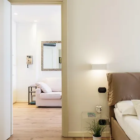 Homeathotel Brera Mercato 公寓